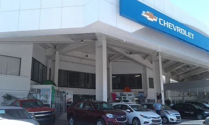 Entrada de la agencia Chevrolet de Grupo Félix